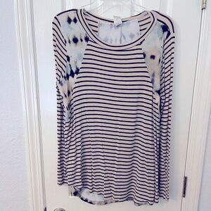 SEW IN LOVE Ladies long sleeve casual top. Size L